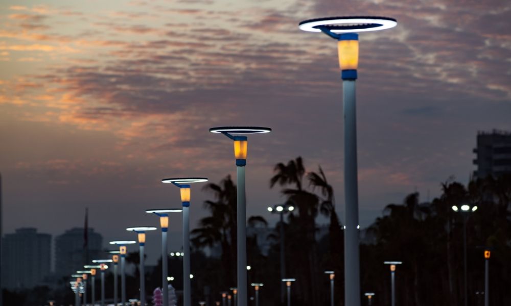 Benefits of Using LED Light Towers Versus HID Lights